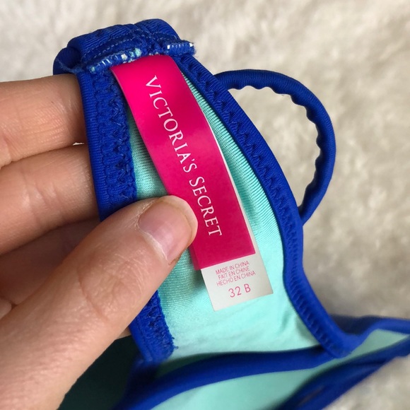 Victoria’s Secret Swimsuit Top - Picture 3 of 4